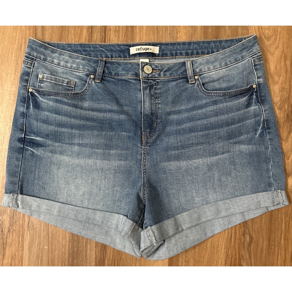 Refuge + Women's Sz 16 Med Wash Denim Jean Shorts Rollcuff Hem VGUC